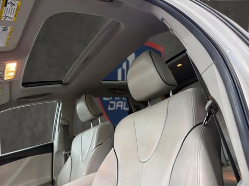 Used 2012 Toyota Venza XLE w/ XLE Premium Pkg image 44