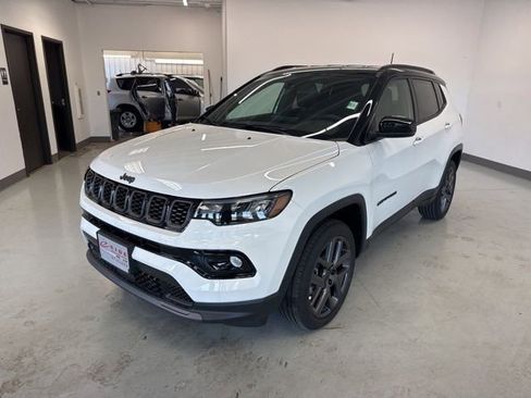 New 2026 Jeep Compass Limited image 3