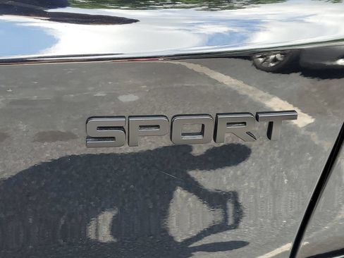 Used 2024 Honda CR-V Sport image 8
