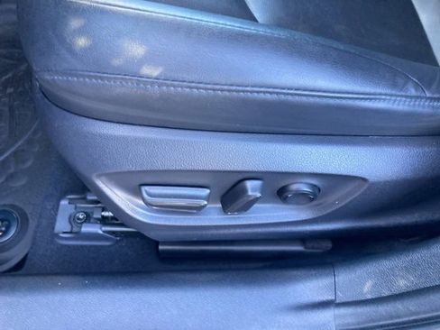 Used 2019 Toyota Prius Prime image 24