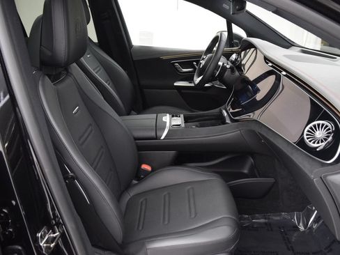 Used 2026 Mercedes-Benz EQE AMG 4MATIC SUV image 16