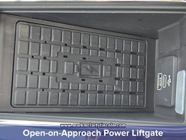 New 2026 Lincoln Aviator Black Label w/ Black Label Special Edition AWD/4WD image 20