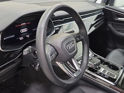Used 2023 Audi Q7 2.0T Premium w/ Convenience Package AWD/4WD image 12