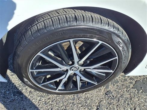 Used 2023 Toyota Camry SE image 39