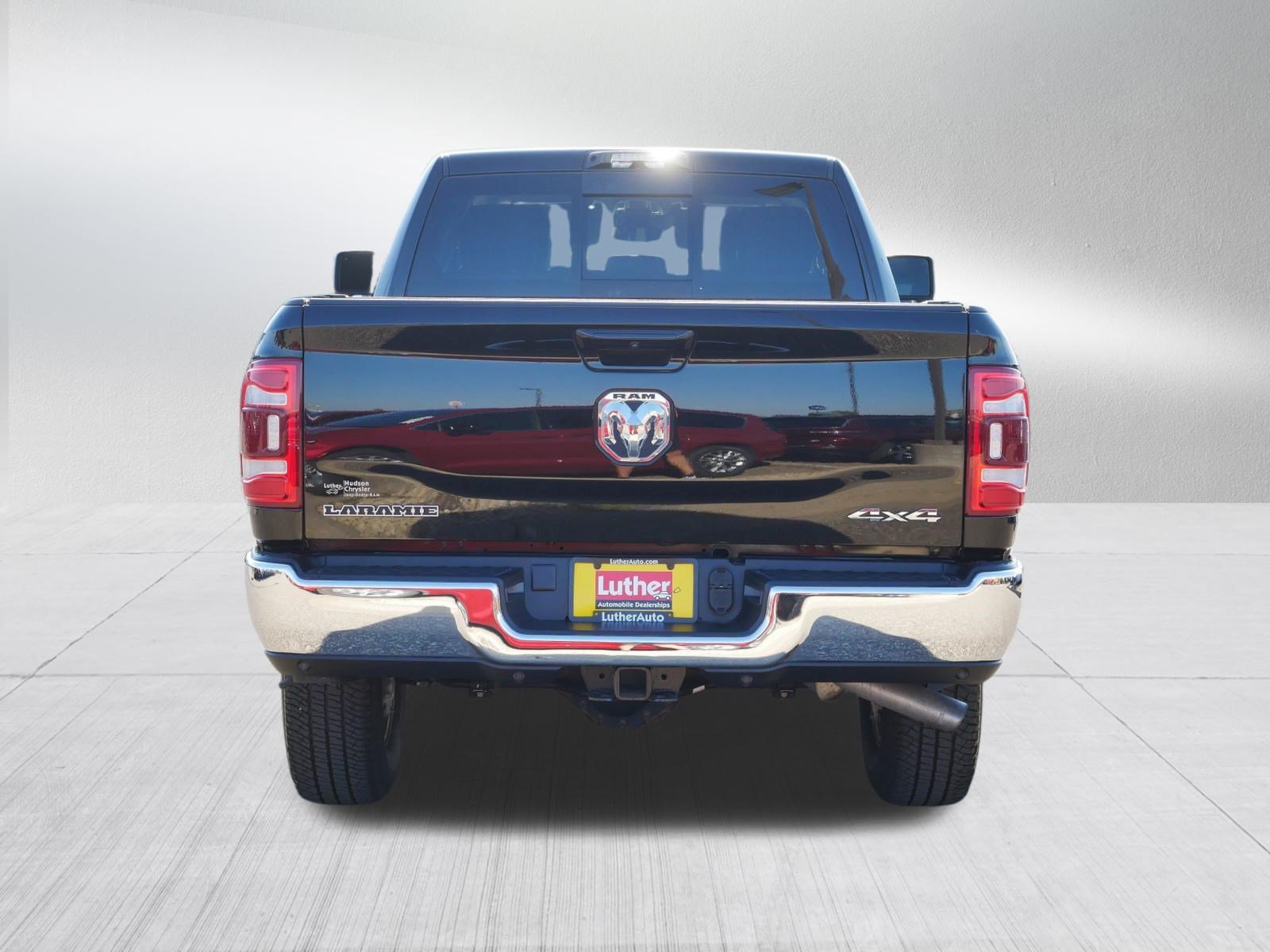 Used 2024 RAM 2500 Laramie w/ Safety Group AWD/4WD image 6