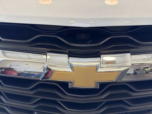 Certified 2025 Chevrolet Blazer LT FWD image 30