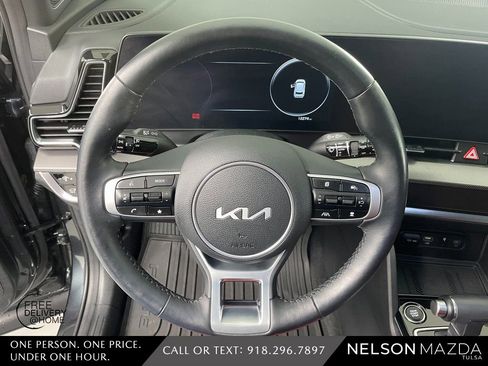 Used 2024 Kia Sportage SX image 23