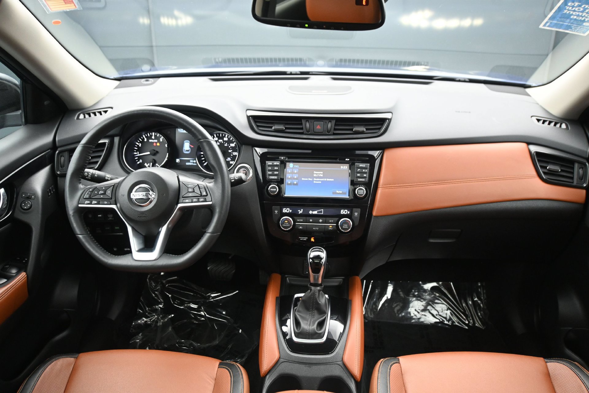 Used 2017 Nissan Rogue SL w/ SL Premium Package AWD/4WD image 15