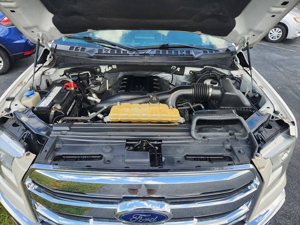 Used 2016 Ford F150 Lariat w/ Equipment Group 502A Luxury AWD/4WD image 29