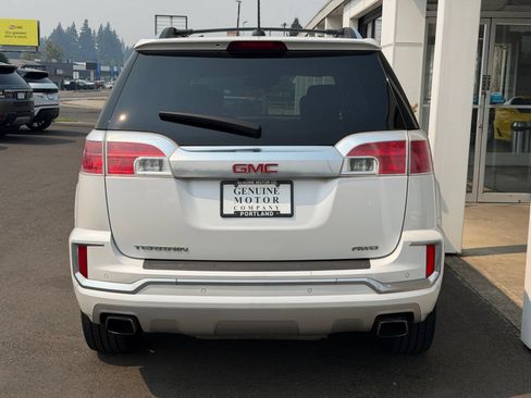 Used 2016 GMC Terrain Denali AWD/4WD image 4