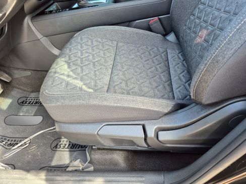 Used 2026 Nissan Kicks SV FWD image 20