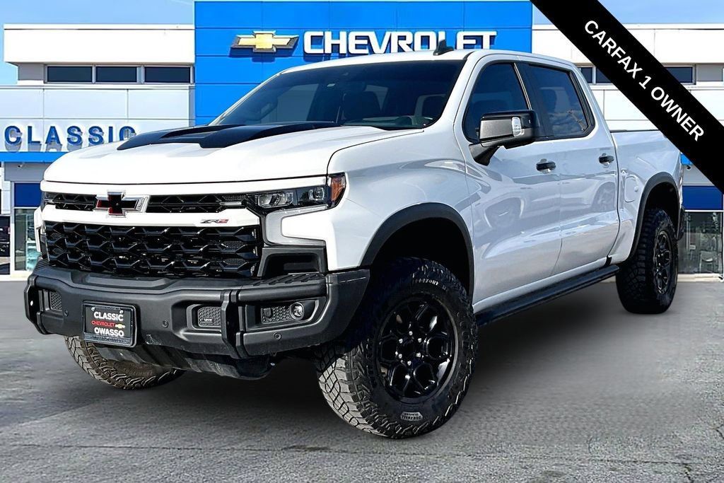 Used 2024 Chevrolet Silverado 1500 ZR2 w/ ZR2 Bison Edition AWD/4WD image 2