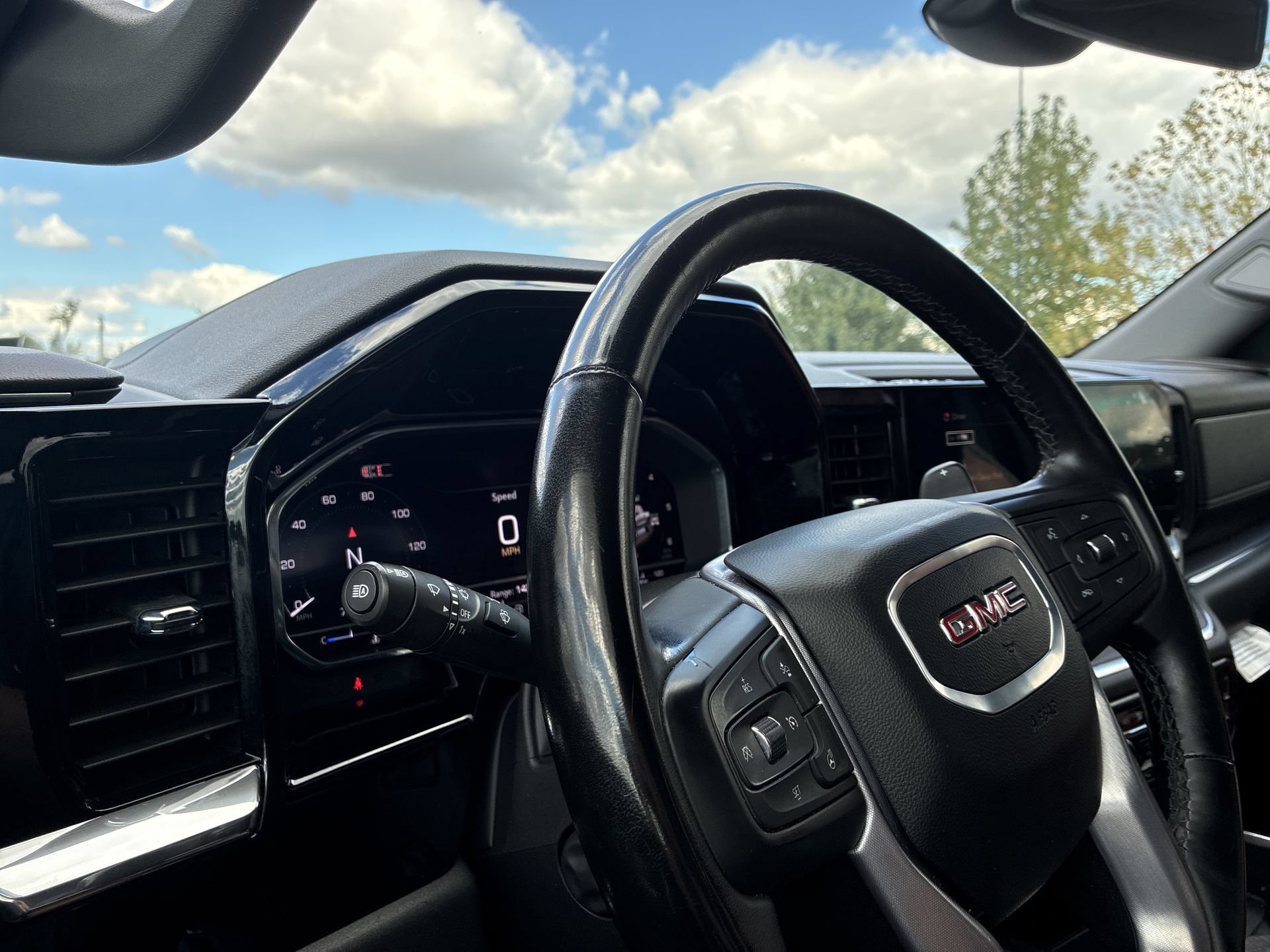 Certified 2024 GMC Sierra 1500 SLT w/ SLT Premium Plus Package AWD/4WD image 17