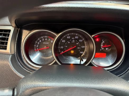 Used 2010 Nissan Versa 1.8 S w/ PWR Plus Pkg FWD image 18