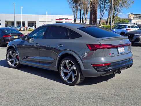 Used 2024 Audi SQ8 e-tron Premium Plus w/ Black Optic Package image 3