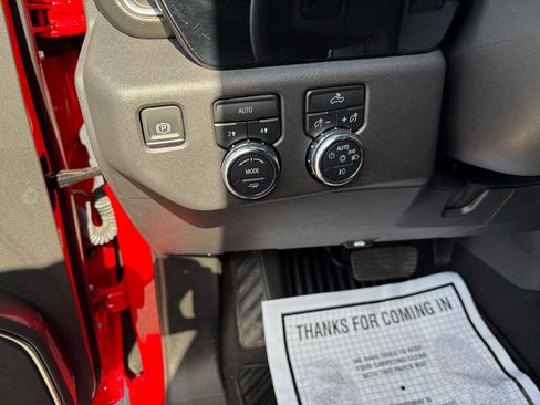 Used 2023 GMC Sierra 1500 Elevation image 13