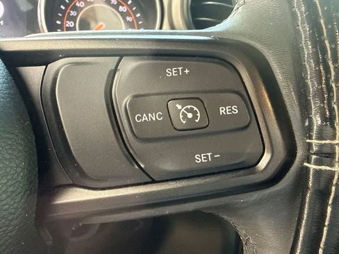 Used 2019 Jeep Wrangler Unlimited Sport S AWD/4WD image 13
