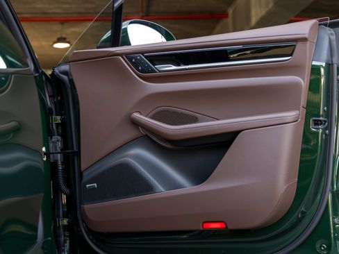 Certified 2026 Porsche Macan Electric RWD image 52