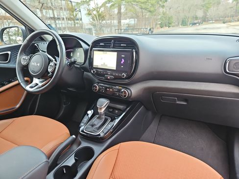 Used 2024 Kia Soul EX w/ Option Group 015 image 16