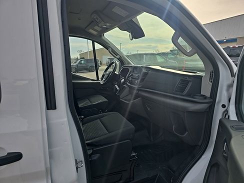 Used 2024 Ford Transit 250 Low Roof AWD w/ Exterior Upgrade Package image 9