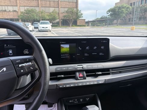 Used 2025 Kia K4 FWD image 20