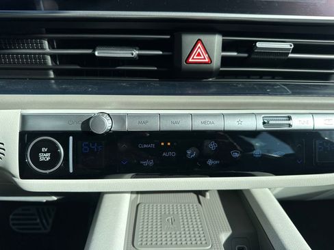New 2025 Hyundai Ioniq 6 Limited image 19
