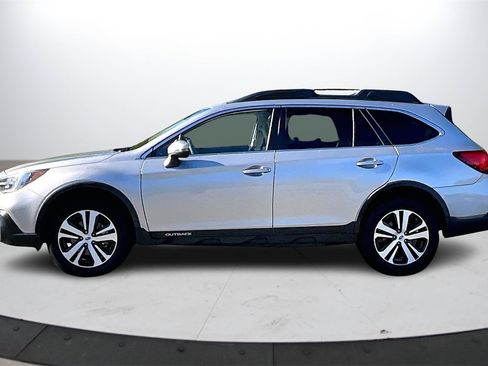 Used 2019 Subaru Outback 2.5i Limited image 5