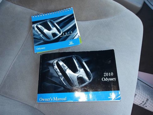 Used 2010 Honda Odyssey LX image 21
