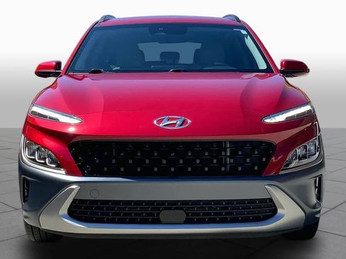 Used 2022 Hyundai Kona Limited w/ Cargo Package FWD image 4