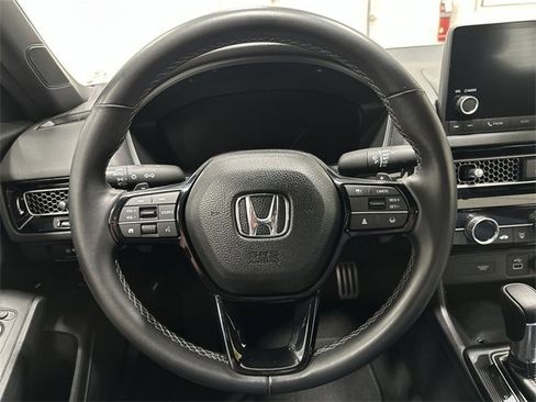Used 2023 Honda Civic Sport image 18