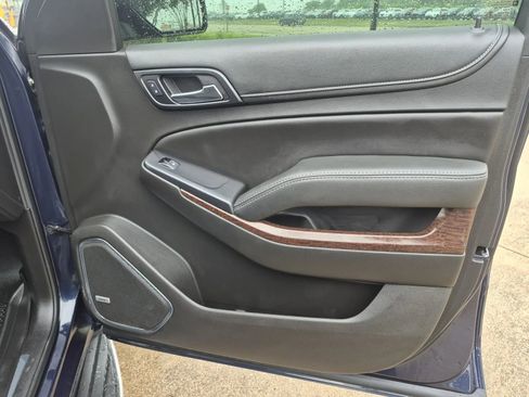 Used 2017 GMC Yukon SLT w/ Open Road Package AWD/4WD image 19