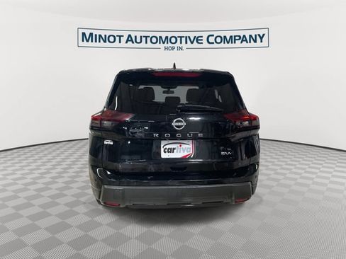 Used 2024 Nissan Rogue SV FWD image 7