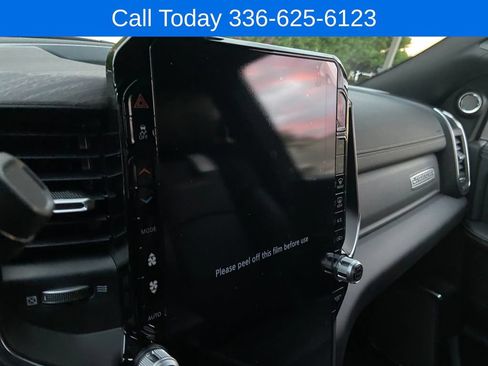 New 2026 RAM 2500 Laramie AWD/4WD image 19