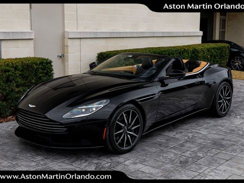 Used 2019 Aston Martin DB11 Volante image 33