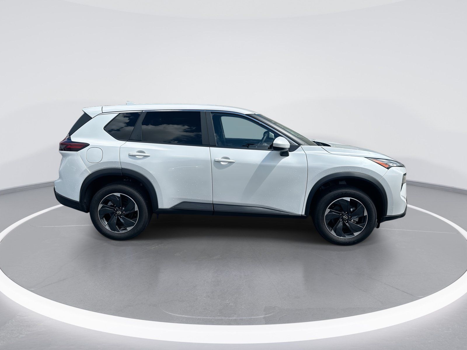 Used 2026 Nissan Rogue SV AWD/4WD image 10