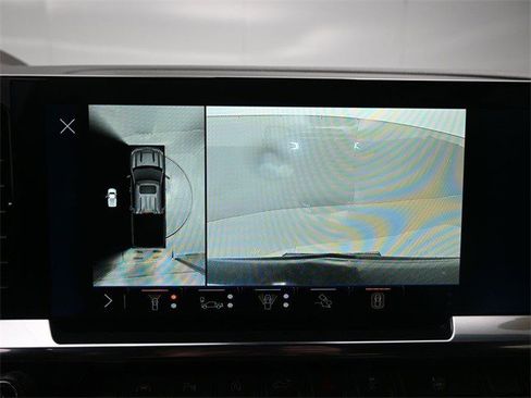 Certified 2024 Chevrolet Silverado 1500 High Country w/ High Country Premium Package image 25