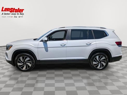 Used 2024 Volkswagen Atlas SEL AWD/4WD image 2