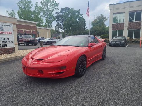 Used 1999 Pontiac Firebird Formula w/ Security Pkg RWD image 3