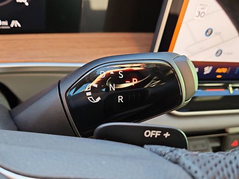 New 2026 Volkswagen Tiguan SEL R-Line image 20