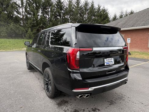 Used 2026 GMC Yukon XL Denali w/ Sun & Power Step Package AWD/4WD image 5