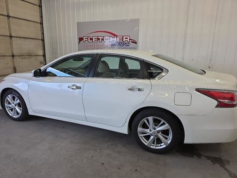 Used 2015 Nissan Altima 2.5 SL w/ Technology Package image 8
