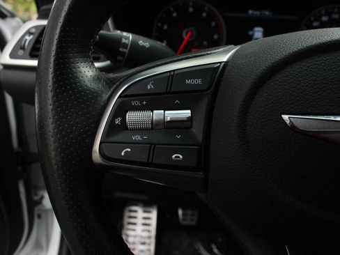 Used 2021 Genesis G70 2.0T Sport RWD image 29