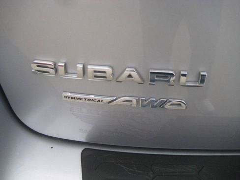 Used 2022 Subaru Crosstrek 2.0i image 7