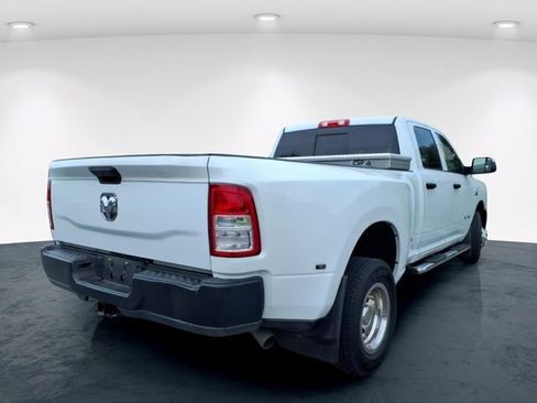 Used 2022 RAM 3500 Tradesman RWD image 10