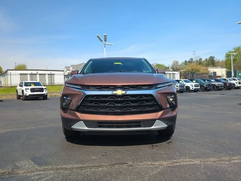 Used 2023 Chevrolet Blazer LT w/ Driver Confidence Package AWD/4WD image 2