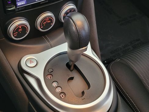 Used 2013 Nissan 370Z Roadster RWD image 23
