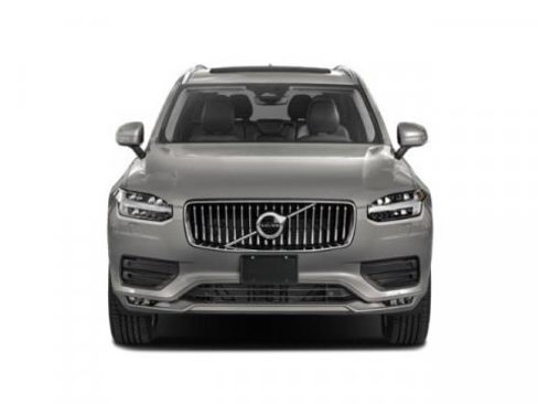 Used 2023 Volvo XC90 B6 Plus w/ Protection Package image 4
