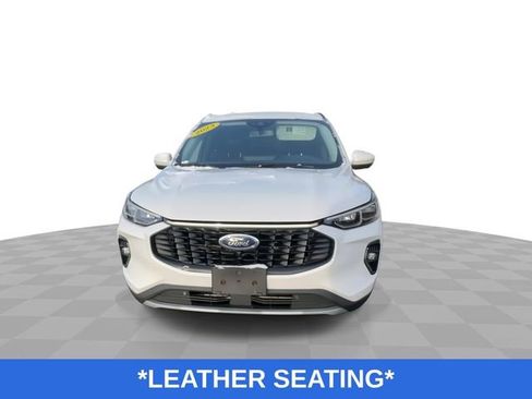 Used 2023 Ford Escape Platinum image 4