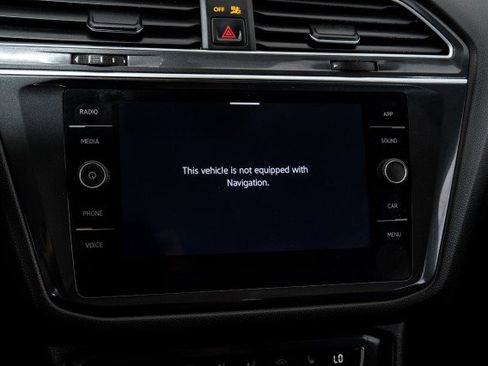 Used 2021 Volkswagen Tiguan SE R-Line image 30