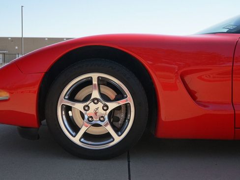 Used 2003 Chevrolet Corvette Convertible w/ Preferred Equipment Group1 image 34